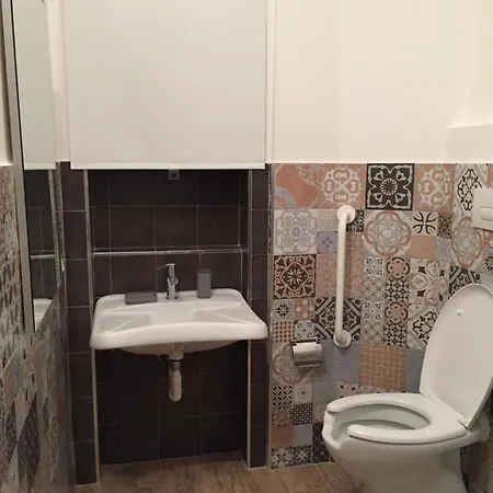 Itaka Nocleg ze śniadaniem LʼAquila