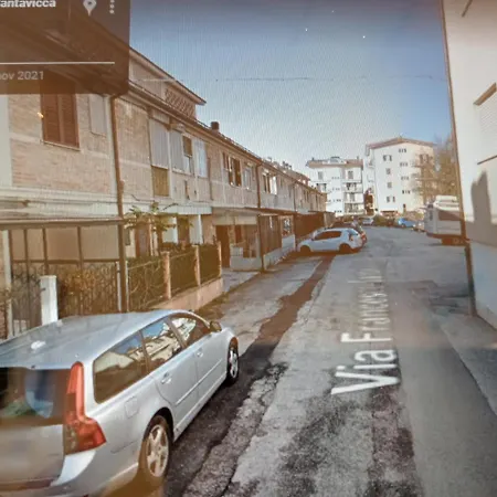 לינה וארוחת בוקר Itaka ל'אקווילה