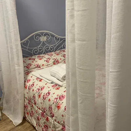 Itaka לינה וארוחת בוקר 3*