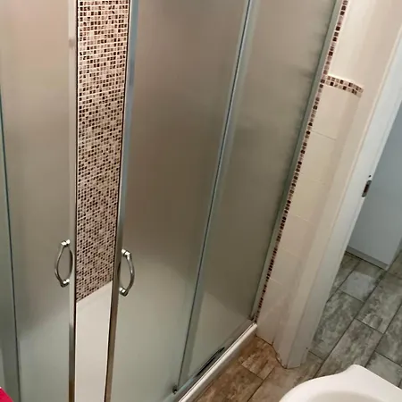 לינה וארוחת בוקר Itaka 3*